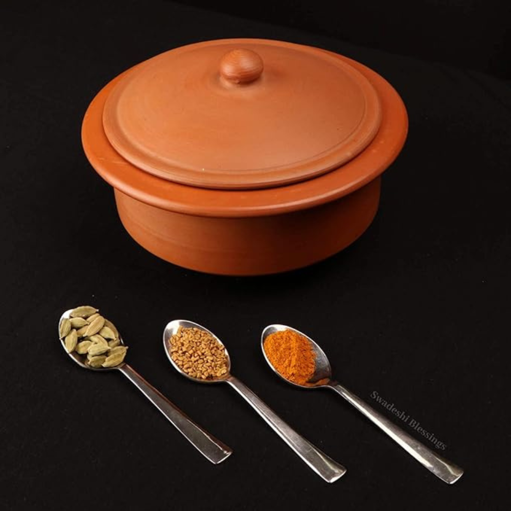Unglazed Clay Handi / Earthen Bhagona / Clay Pots Combo for Cooking & Serving with Lids – 2.5L Black & 2.5L Red (Natural Firing Shade & Mirror Shine) + FREE Ash for Cleaning