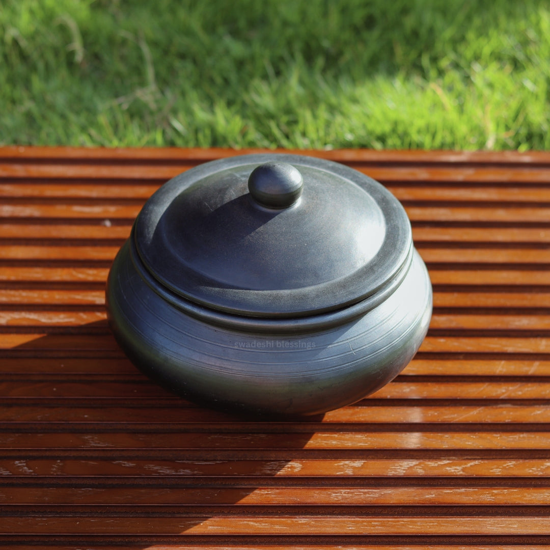 Unglazed Earthen Dahi Handi/ Handmade Curd Pot/ Clay Pot with Lid Also for Serving (with Natural White Firing Shade & Mirror Shine) + Free ASH for Cleaning (Traditional-1Ltr)