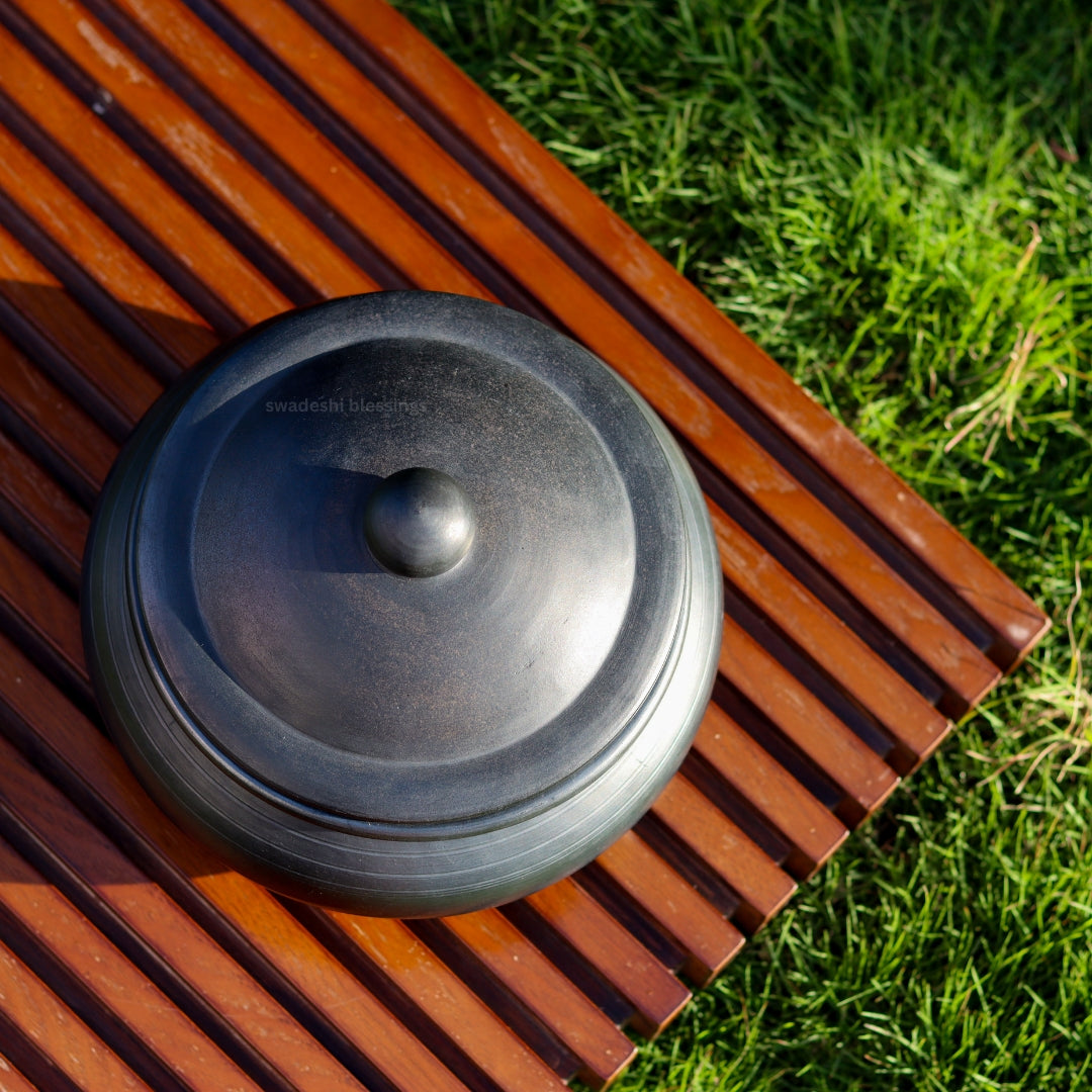 Unglazed Earthen Dahi Handi/ Handmade Curd Pot/ Clay Pot with Lid Also for Serving (with Natural White Firing Shade & Mirror Shine) + Free ASH for Cleaning (Traditional-1Ltr)