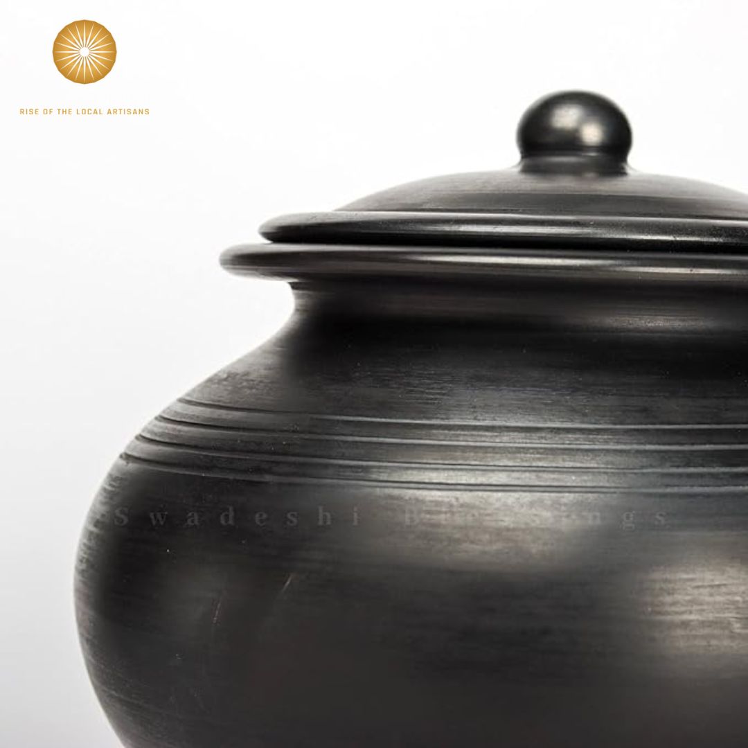 Swadeshi Blessings Unglazed Black Clay Handi/Clay Pot for Cooking & Serving with Lid/Indian Biryani Clay Cookware/Earthenware Large/Earthen Kadai(with Natural Mirror Shine) +Free ASH for Cleaning (4L)