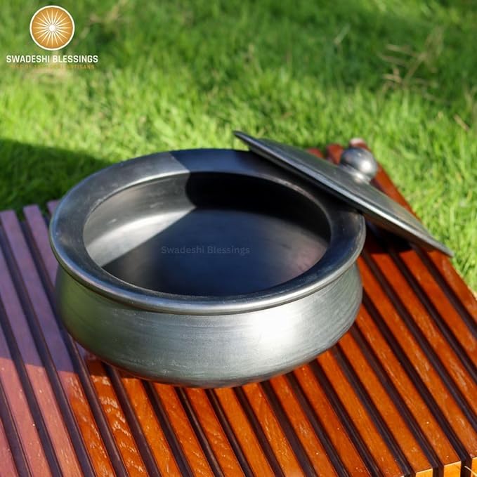 Unglazed Clay Handi/ Handmade Earthen Kadai/ Clay Pot For Cooking & Serving with Lid, 2.8Liters (With Natural White Firing Shade & Mirror Shine) + FREE ASH For Cleaning