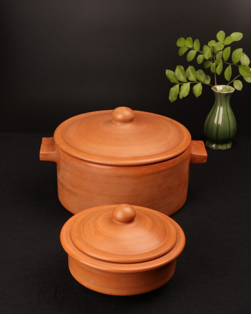 Swadeshi Blessings Exclusive Range Unglazed Clay Dahi Handi/Kadai/Hot Case/Earthen Pots Combo For Cooking & Serving With Lid, 1 & 2.8Liters (Natural Firing Shade & Mirror Shine)+FREE ASH For Cleaning
