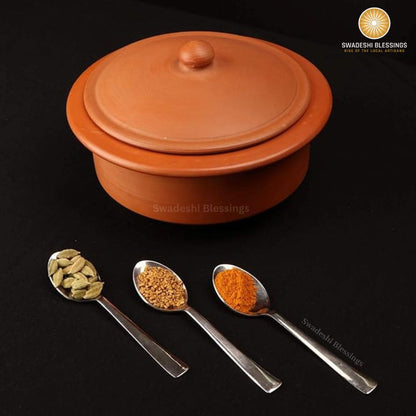 Unglazed Clay Handi/ Handmade Earthen Kadai/ Mitti Bhagona / Clay Pot For Cooking &amp; Serving with Lid, 2.5Liters (With Natural White Firing Shade &amp; Mirror Shine)