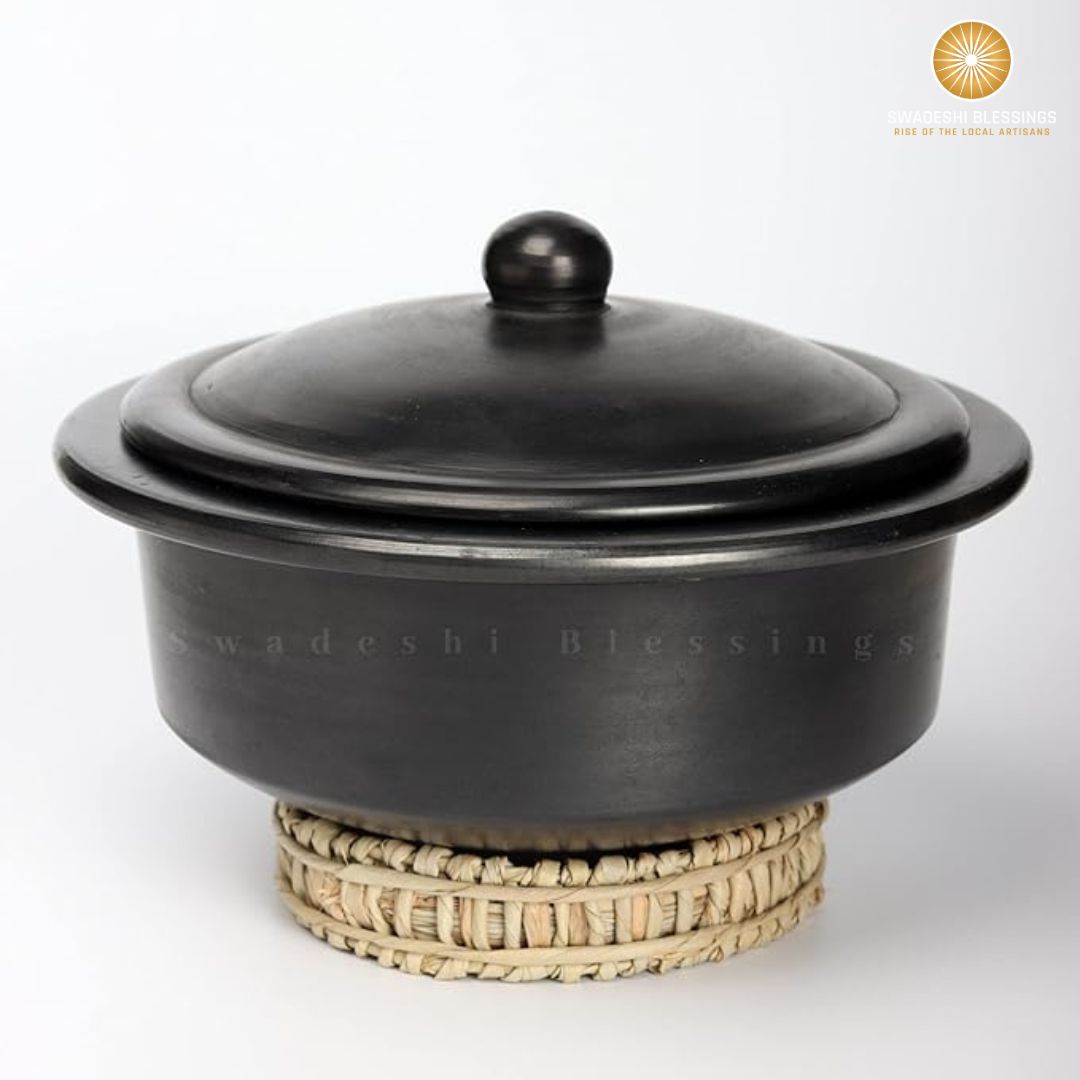 Unglazed Clay Handi/ Handmade Earthen Kadai/ Mitti Bhagona / Clay Pot For Cooking &amp; Serving with Lid, 2.5Liters (With Natural White Firing Shade &amp; Mirror Shine)