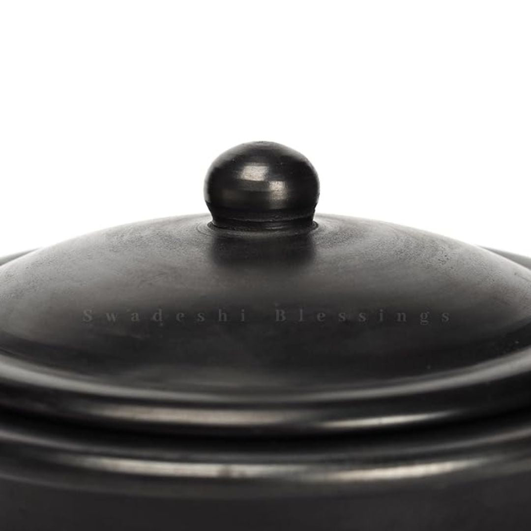 Unglazed Clay Handi/ Handmade Earthen Kadai/ Mitti Bhagona / Clay Pot For Cooking &amp; Serving with Lid, 2.5Liters (With Natural White Firing Shade &amp; Mirror Shine)